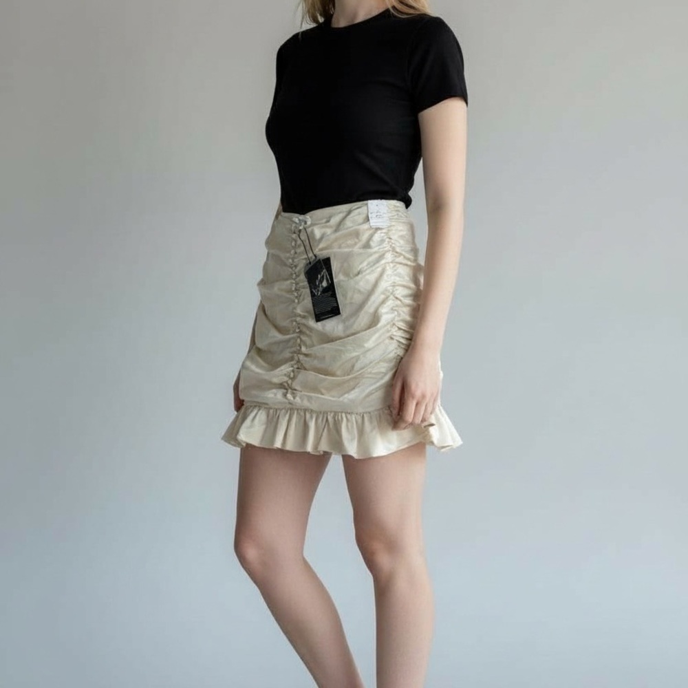 ‼️3/$30‼️Cream Ruched Mini Skirt NWT - Picture 7 of 7
